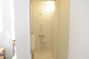 Shared Dormitory, Women only | Bathroom