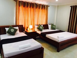Free WiFi - Blue Diamond Guest House - Hostel (Battambang)