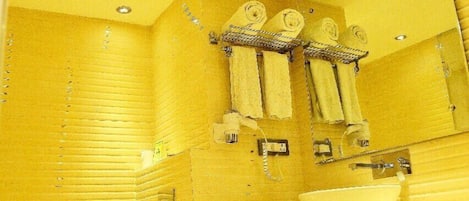 Free toiletries, towels
