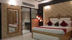 Executive Suite, 1 Bedroom | In-room safe, iron/ironing board (on request), rollaway beds (surcharge) - Hotel signature grand (New Delhi)