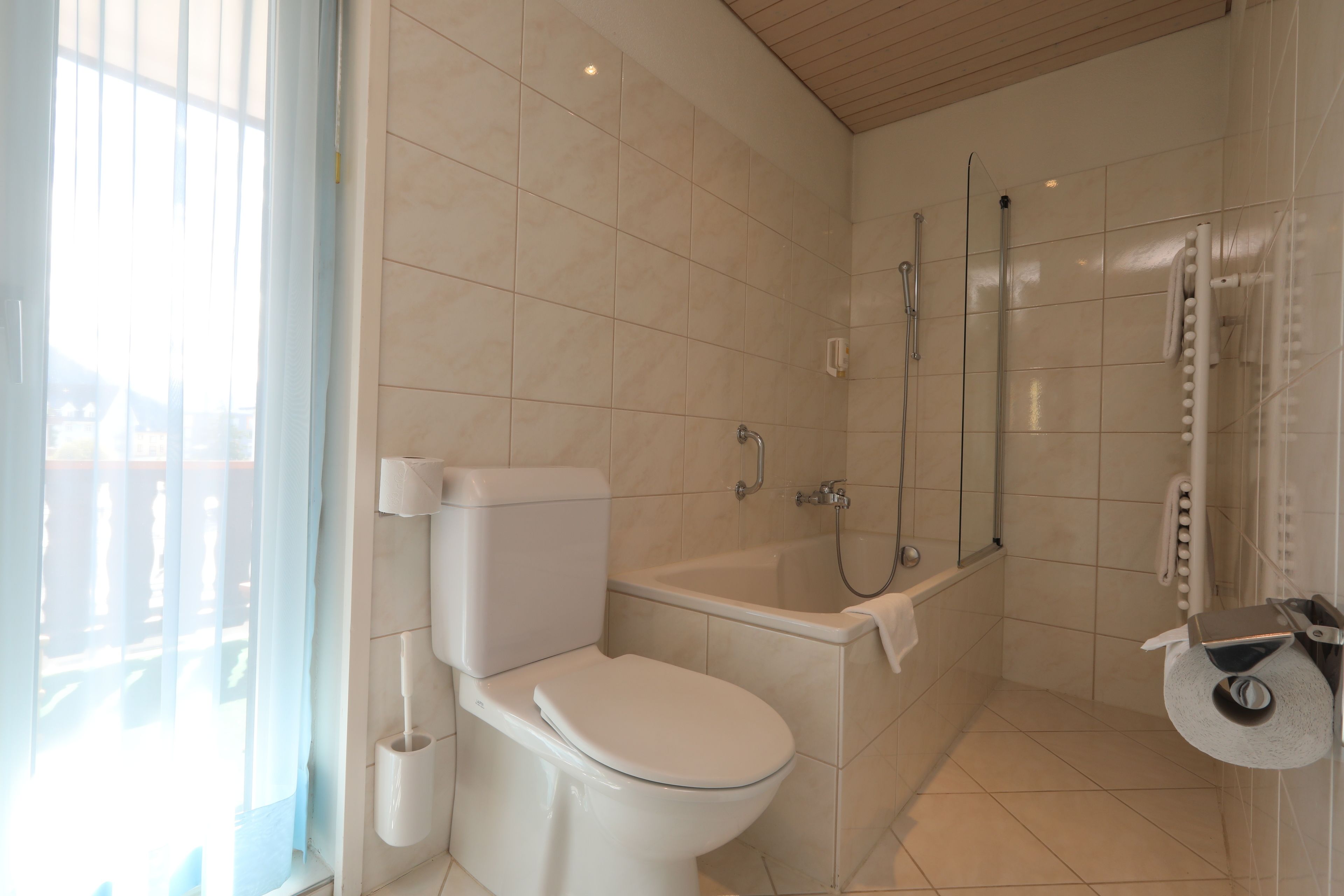 superior double room, balcony | bathroom | hair dryer, towels