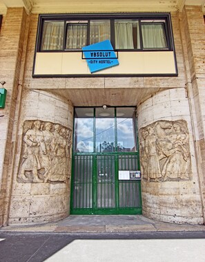 Front of property - WOW City Hostel (Budapest)
