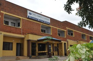 Façade de l’hébergement - soirée/nuit