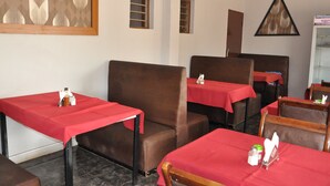Free daily English breakfast - Chilambula Lodge (Lilongwe)