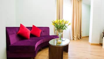 Sweet Room | Living room | LCD TV