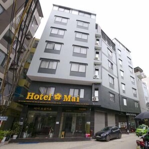 Front of property - Mai Hotel My Dinh (Hanoi)