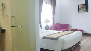 Minibar, in-room safe, desk, soundproofing