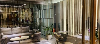 Luxy Service Suites At Times Square