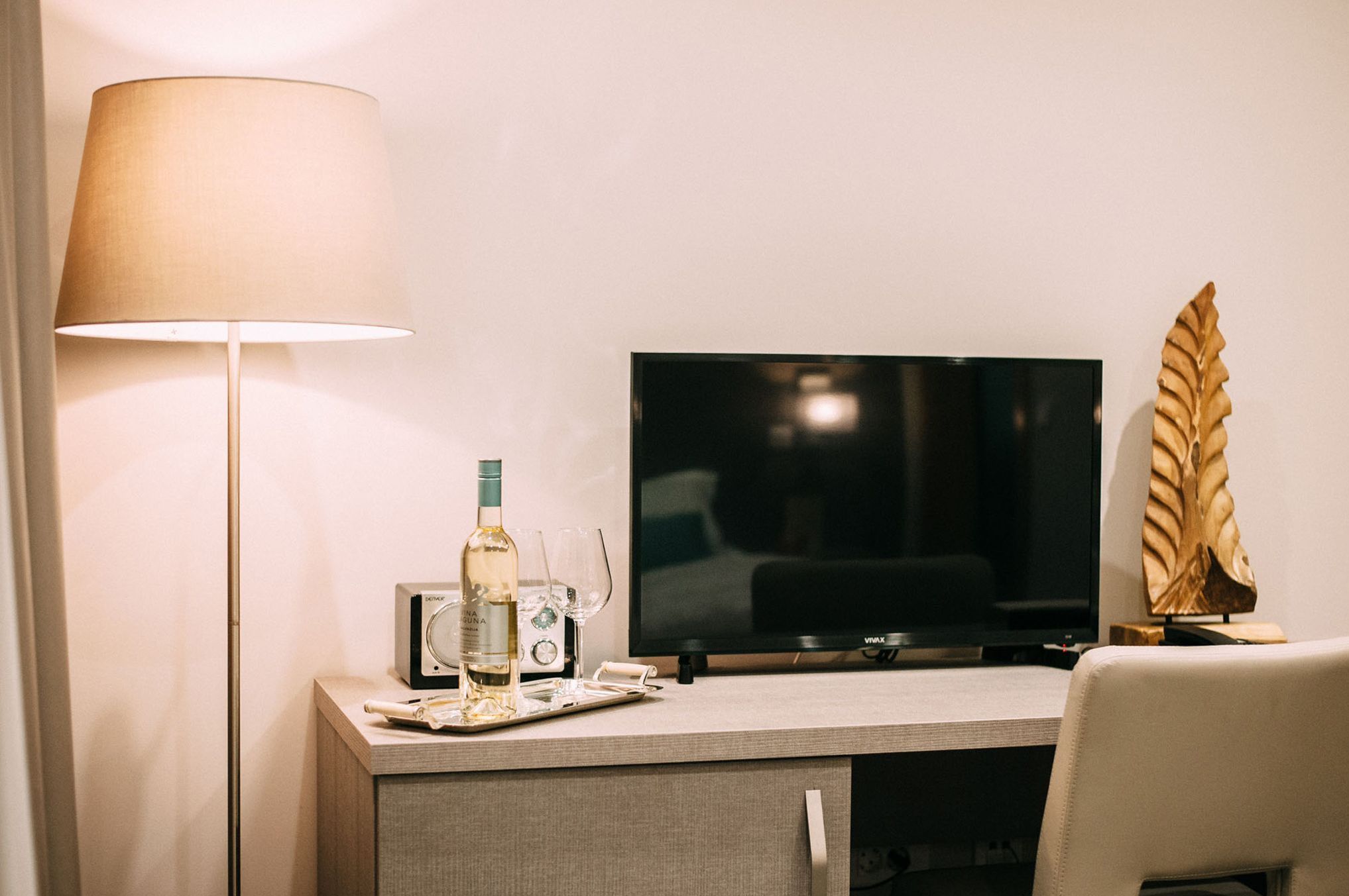 comfort twin room | in-room safe, desk, soundproofing, iron/ironing board