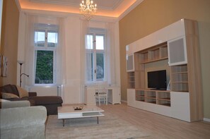 Apartment, 2 Schlafzimmer | Wohnbereich