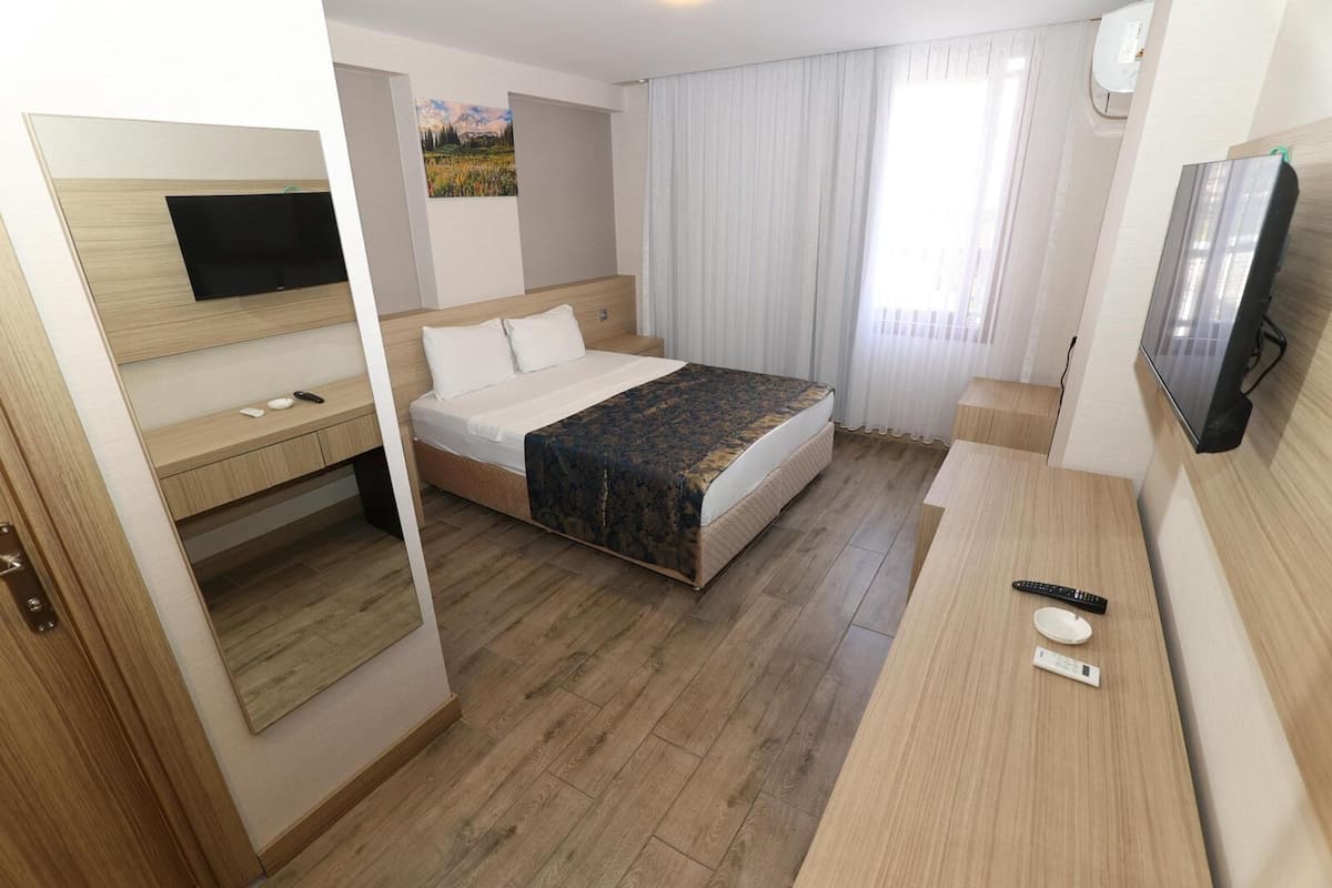 Kamar Standar | Meja kerja dan Wi-Fi gratis