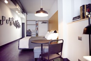 Comfort Double Room, Non Smoking | Egyptian cotton sheets, premium bedding, down duvets, pillow-top beds - Pepita Lodge (Verona)
