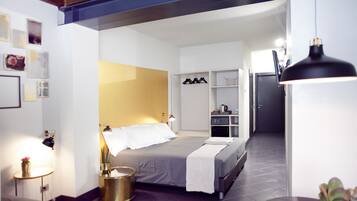 Comfort Double Room, Non Smoking | Egyptian cotton sheets, premium bedding, down duvets, pillow-top beds