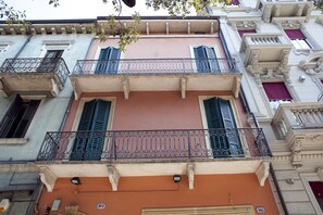 Front of property - Pepita Lodge (Verona)