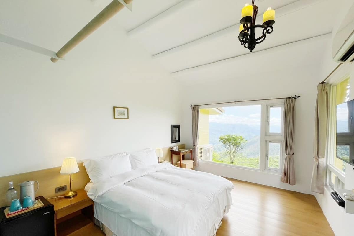 Superior tweepersoonskamer | Luxe beddengoed, verduisterende gordijnen, gratis wifi, beddengoed