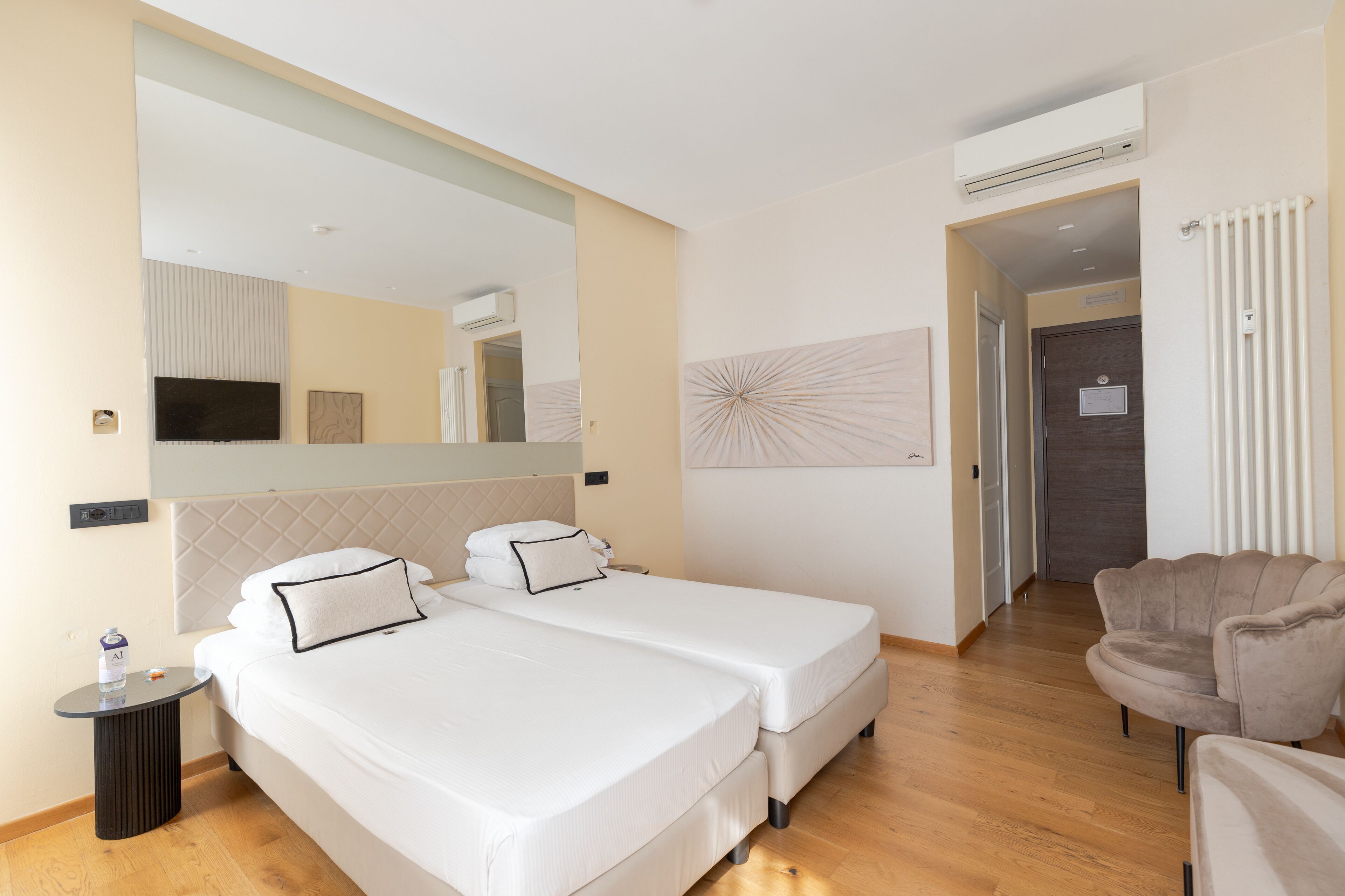 Foto - AH - Fashion District