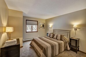 House, 6 Bedrooms