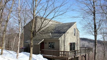 House, 3 Bedrooms | Exterior