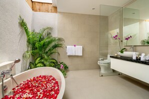 Villa Deluxe, 4 chambres, piscine privée | Salle de bain