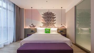 Superior Double Room | Desk, blackout drapes, soundproofing, iron/ironing board