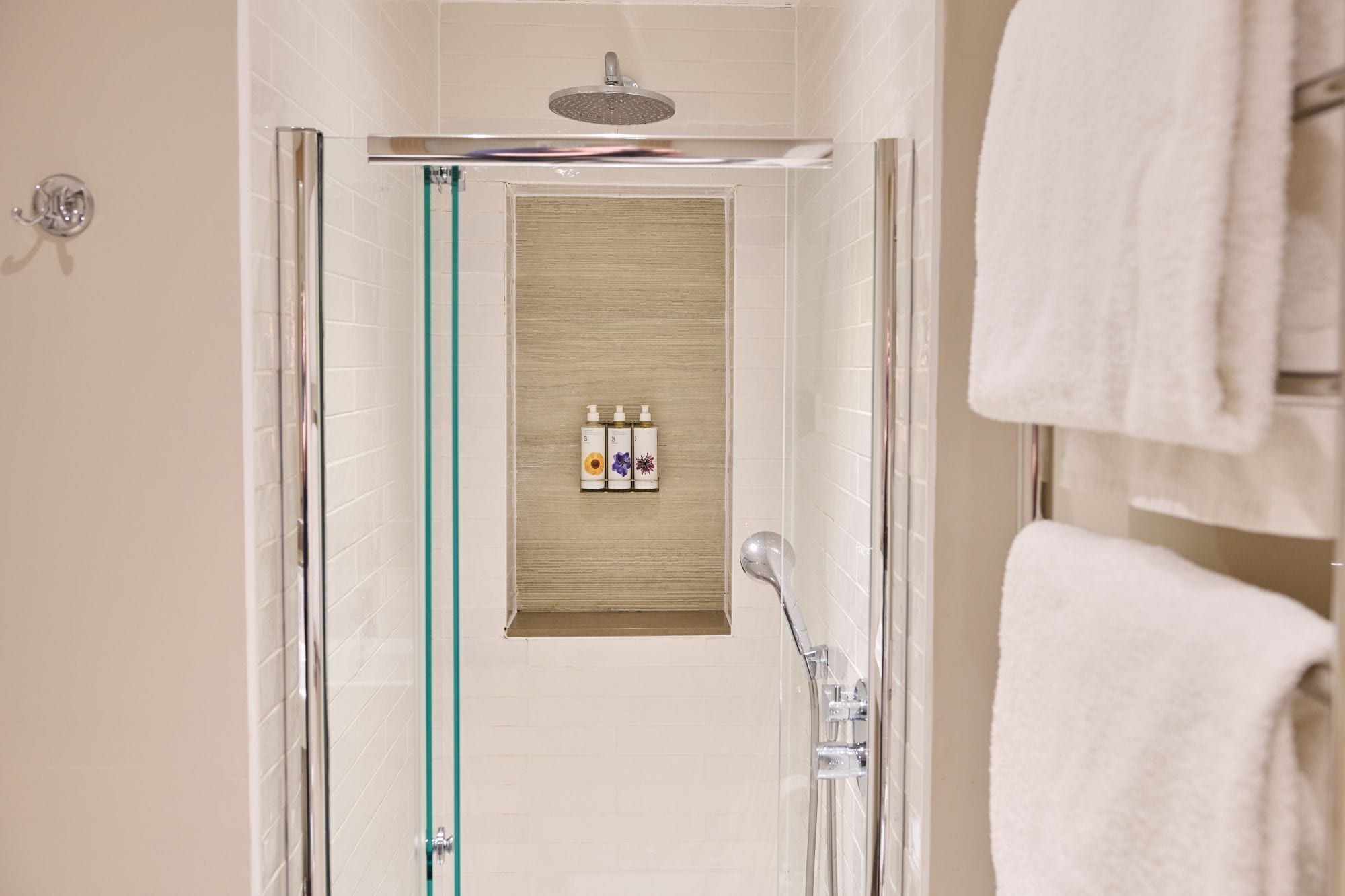 double room (cosy) | free minibar items, in-room safe, desk, laptop workspace