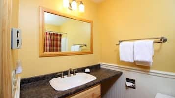 Condo, 2 Bedrooms | Bathroom