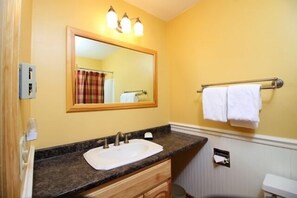Condo, 2 Bedrooms | Bathroom