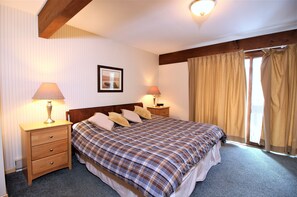 Condo, 2 Bedrooms