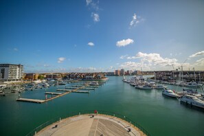 Suite Deluxe, 1 habitación, vistas al puerto deportivo | Vistas desde la habitación