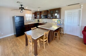 House, 2 Bedrooms | Private kitchen | Fridge, microwave, oven, coffee/tea maker