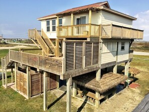 Exterior - Love Shack 2 Bedroom Home by RedAwning (Port Bolivar)