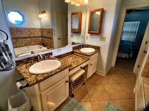 Ferienhaus, 4 Schlafzimmer | Badezimmer
