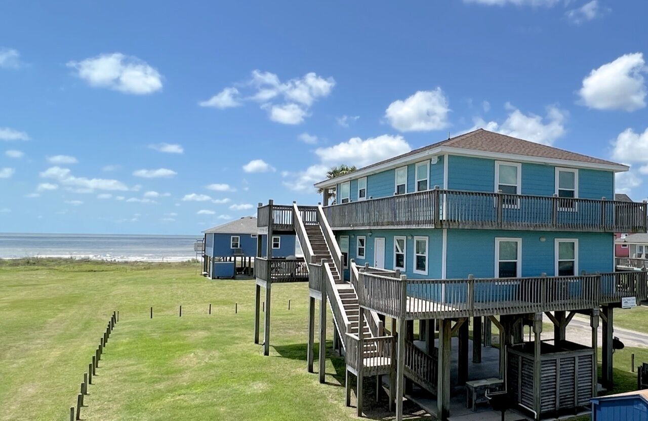 House, 2 Bedrooms | Exterior