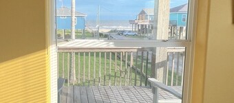 Abby Sands Castle 2 Bedroom Home by RedAwning