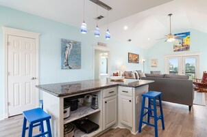 House, 3 Bedrooms | Interior