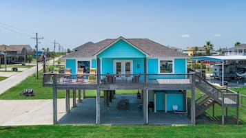 House, 3 Bedrooms | Exterior