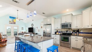 Rumah, 3 kamar tidur | Dapur pribadi | Mesin pembuat kopi/teh, lemari es, microwave, dan mesin pencuci piring
