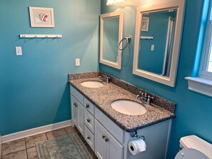 Maison, 3 chambres | Salle de bain