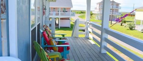 House, 3 Bedrooms | Terrace/patio