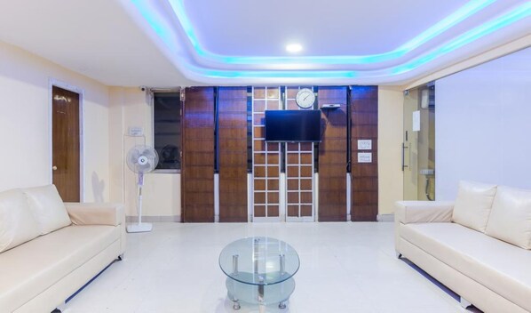 Bar-salon dans le hall