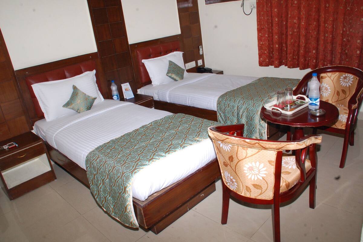Premium bedding, in-room safe, desk, soundproofing