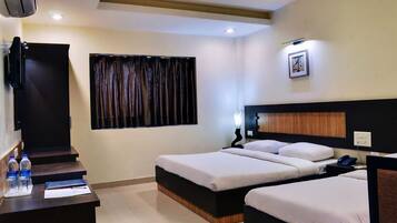Deluxe Triple Room | Free WiFi