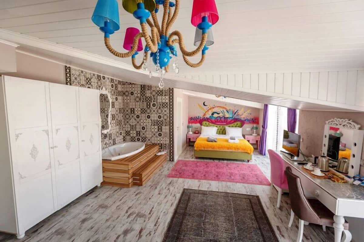 suite | living area | led tv