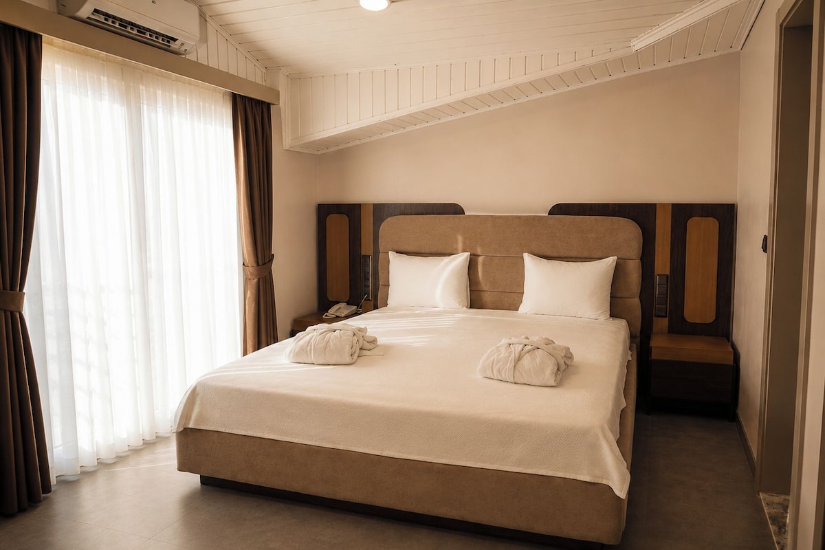 Suite | Ropa de cama de alta calidad, caja fuerte, escritorio