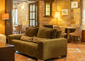 Restaurant - Logis Hotel Restaurante La Casa de Juansabeli (Cabrales)