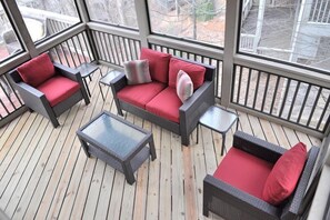 Casa, 6 quartos | Terraço/pátio