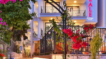 Front of property – evening/night