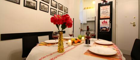 Apartment, 3 Bedrooms | Living area