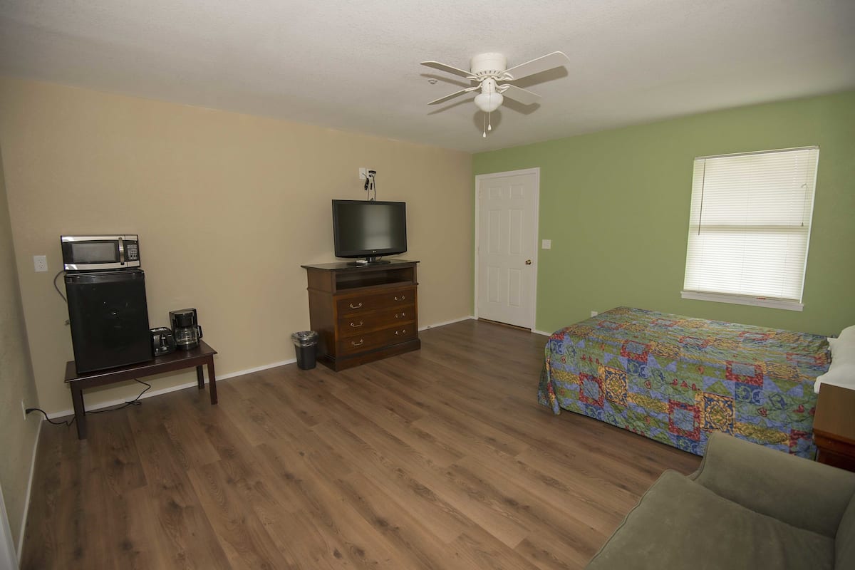 Room, Multiple Beds