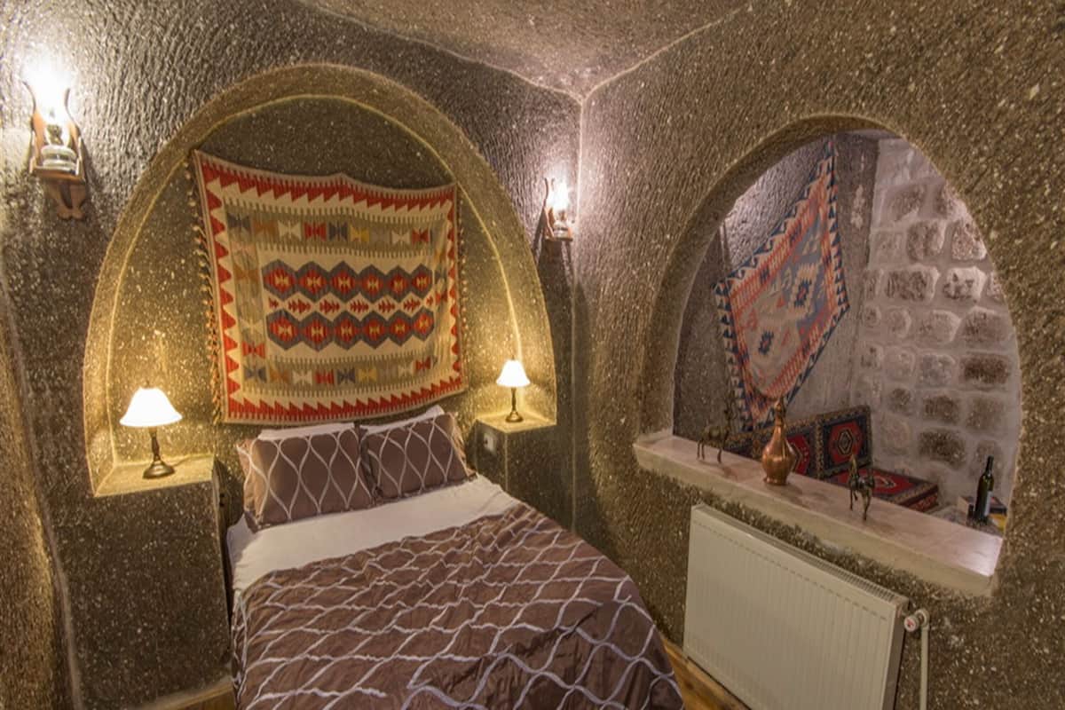 1 habitación, ropa de cama de alta calidad, minibar y escritorio